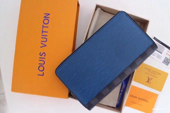 WIS Wallet Zippy Louis Vuitton 0810